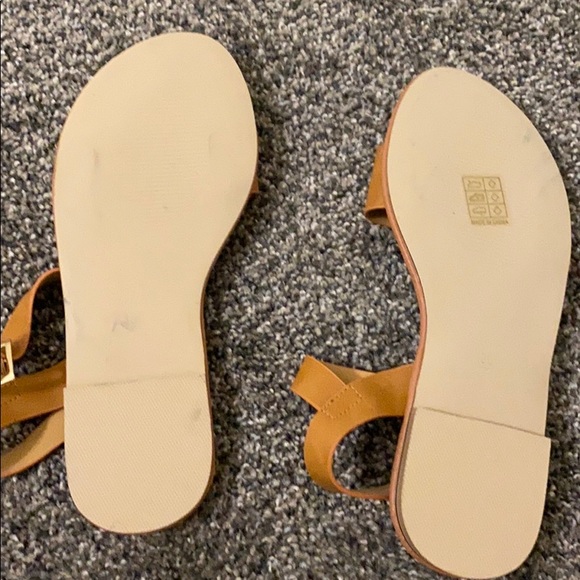 Sandals - Picture 2 of 3